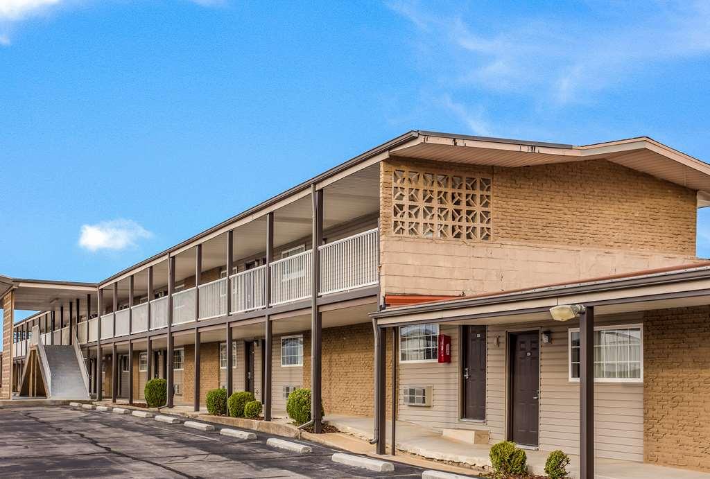 Americas Best Value Inn - Lebanon Bagian luar foto
